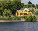 Molly's Pub